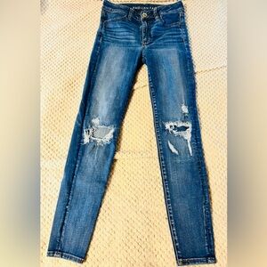 American Eagle Outfitters Women's Distressed Jeans Super Stretch Skinny-Size 4